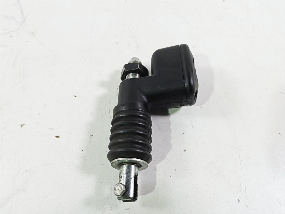 2008 Harley FLSTSB Cross Bones Rear Brake Master Cylinder 41767-05E {{ shop.shopifyCountryName }} - Mototech271