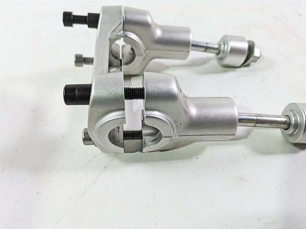 2013 Ducati Hyperstrada 821 Handlebar Riser Holder & Extension Set 36011441AB {{ shop.shopifyCountryName }} - Mototech271