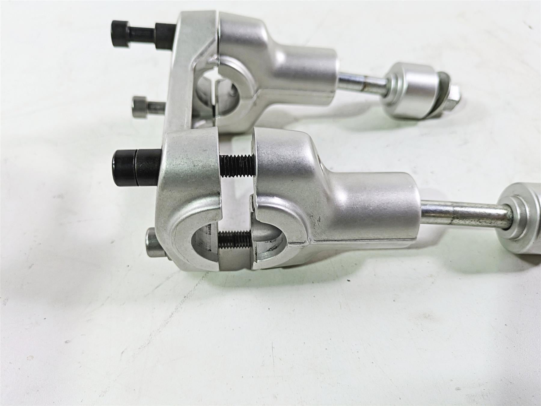 2013 Ducati Hyperstrada 821 Handlebar Riser Holder & Extension Set 36011441AB {{ shop.shopifyCountryName }} - Mototech271