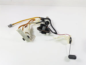 2016 Harley Touring FLHR Road King  Fuel Gas Petrol Pump - Tested 75076-08B