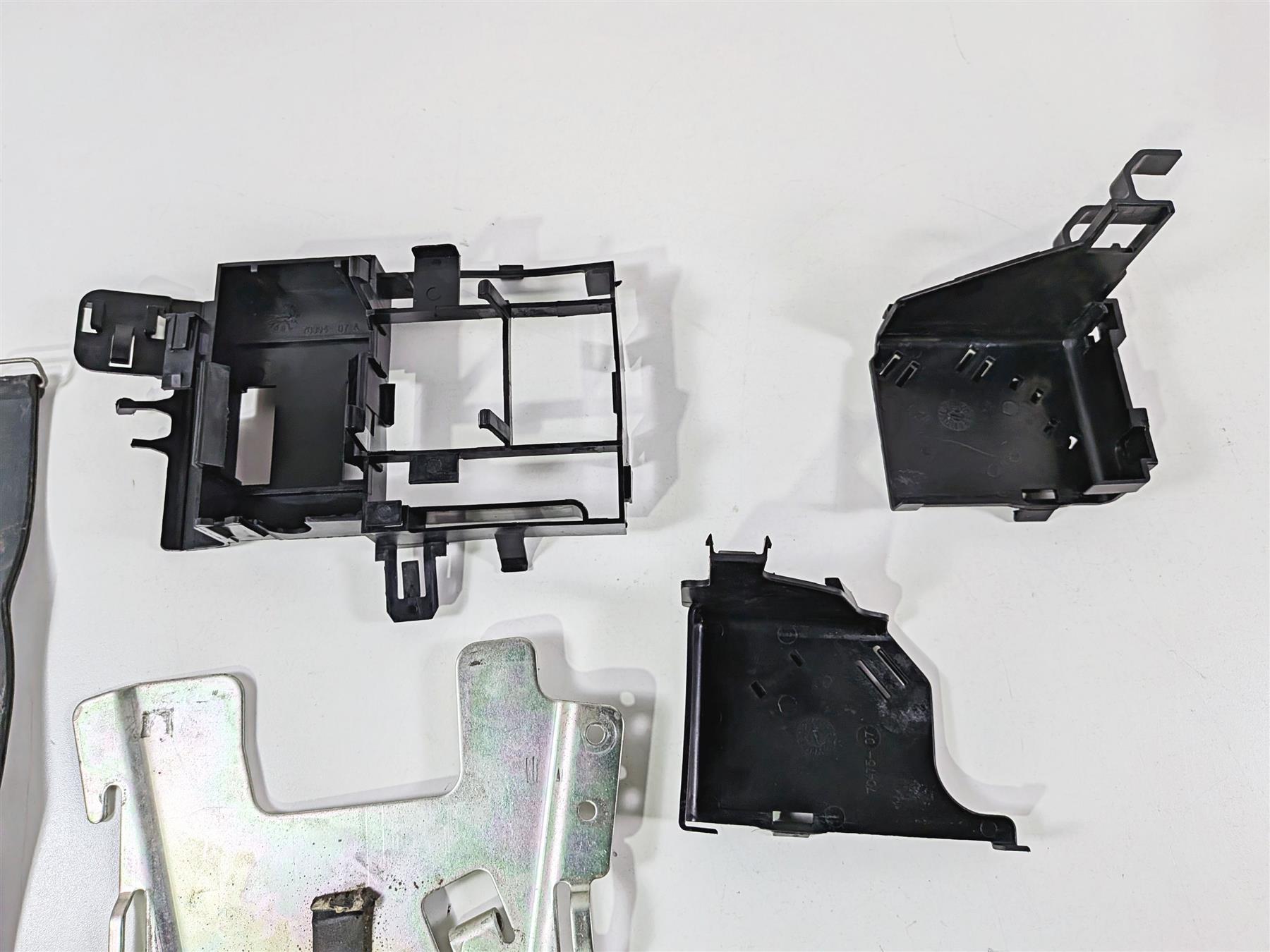 2011 Harley VRSCDX Night Rod Electric Plastic Battery Holder Set - Read 70394-07 {{ shop.shopifyCountryName }} - Mototech271