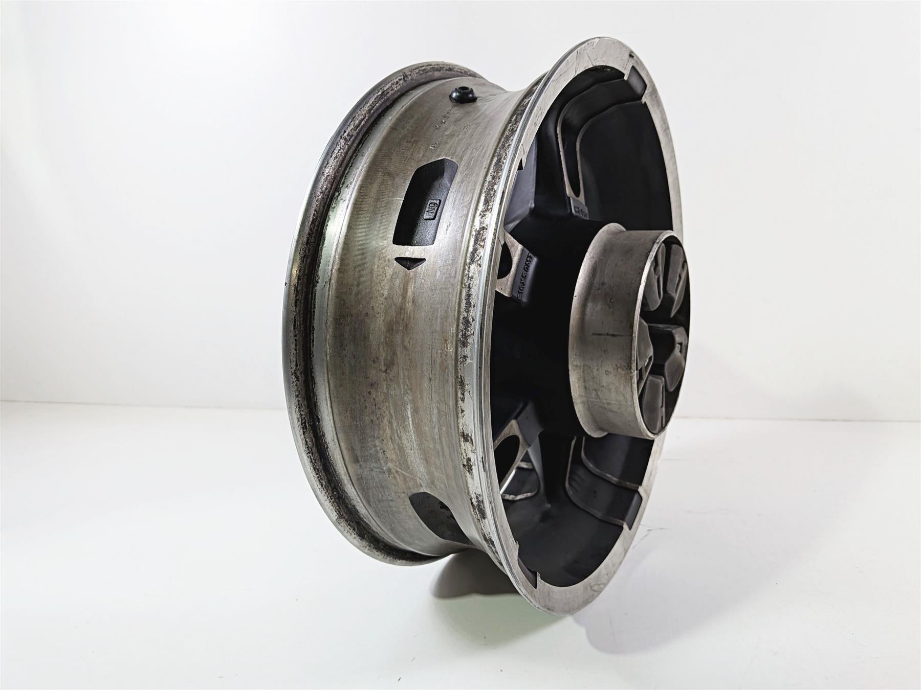 2016 Harley Touring FLHX Street Glide Straight 16x5 Rear Wheel 5-Spoke 40900033 {{ shop.shopifyCountryName }} - Mototech271