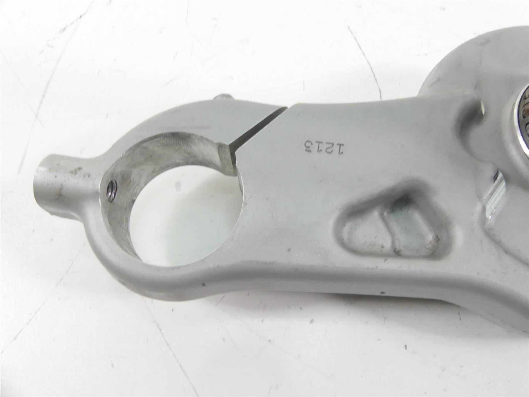 2015 Harley FLD Dyna Switchback Lower Triple Tree Steering Clamp 45900025 {{ shop.shopifyCountryName }} - Mototech271