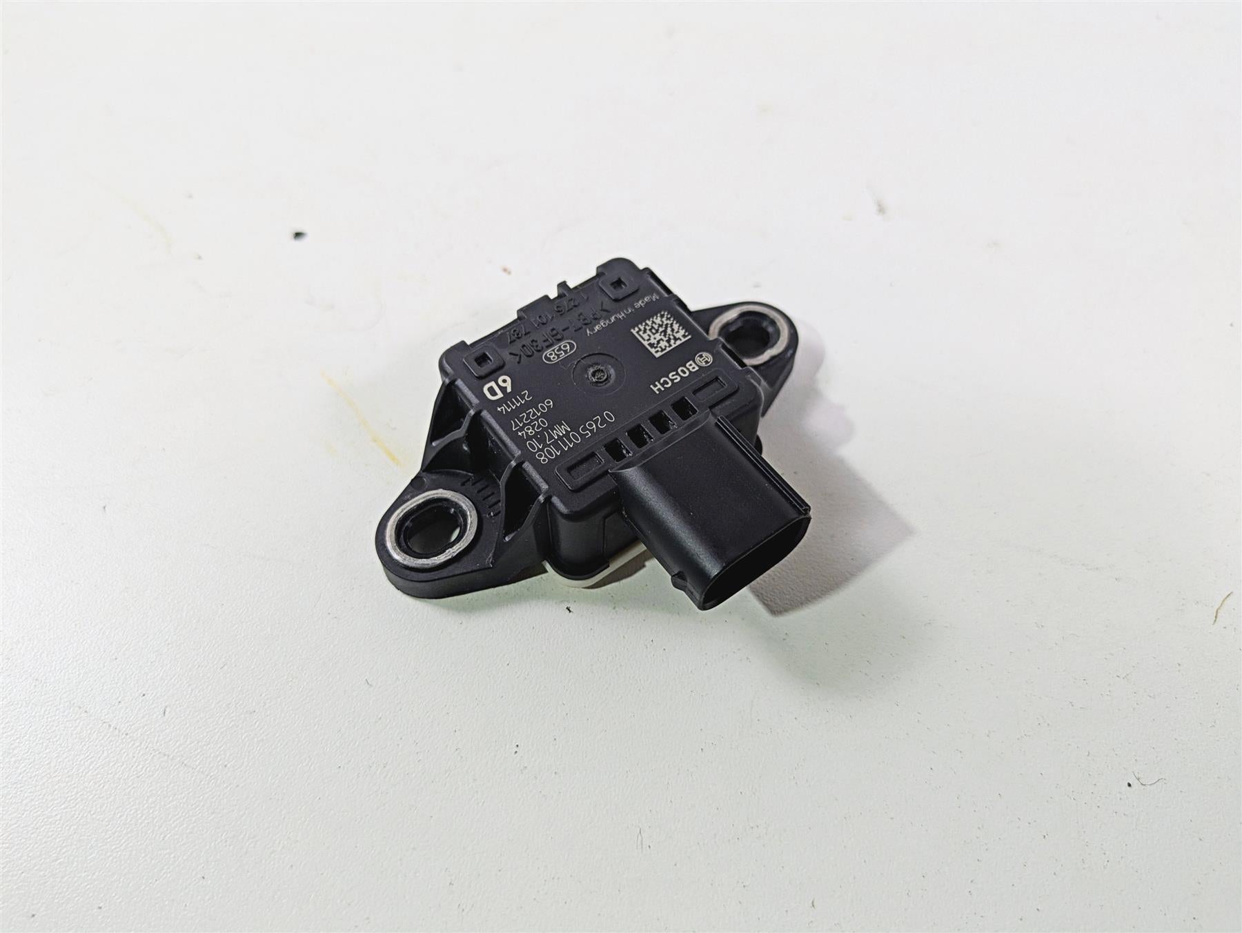 2022 Ducati Hypermotard 950 Bosch Fall Lean Angle Sensor 265011108 {{ shop.shopifyCountryName }} - Mototech271