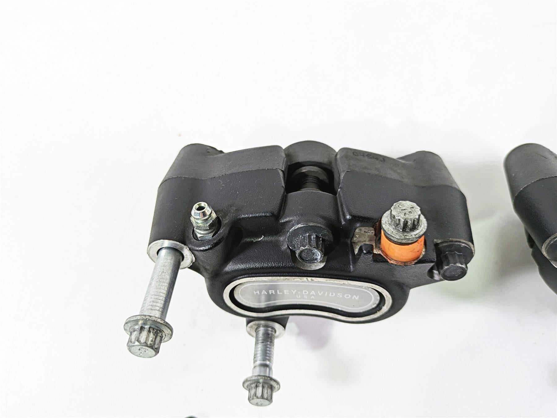 2014 Harley FXDL Dyna Low Rider Front Brake Caliper Set 41300001 41300002 {{ shop.shopifyCountryName }} - Mototech271