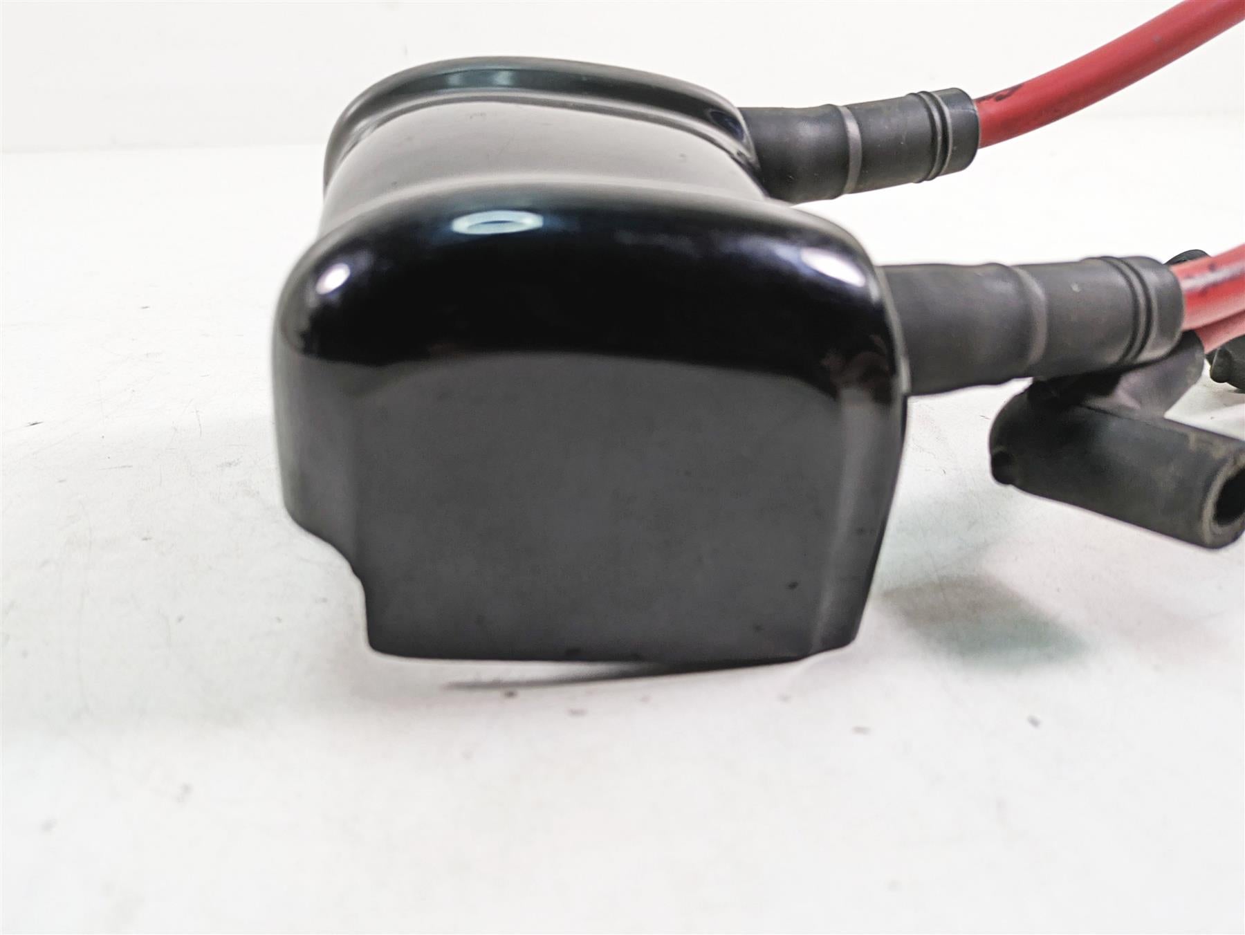 2009 Harley Softail FLSTSB Cross Bones Ignition Coil & Cover 31696-07A {{ shop.shopifyCountryName }} - Mototech271