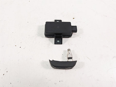 2020 KTM 1290 Super Adventure R Tire Pressure Module & Rear Sensor 60312032000 {{ shop.shopifyCountryName }} - Mototech271