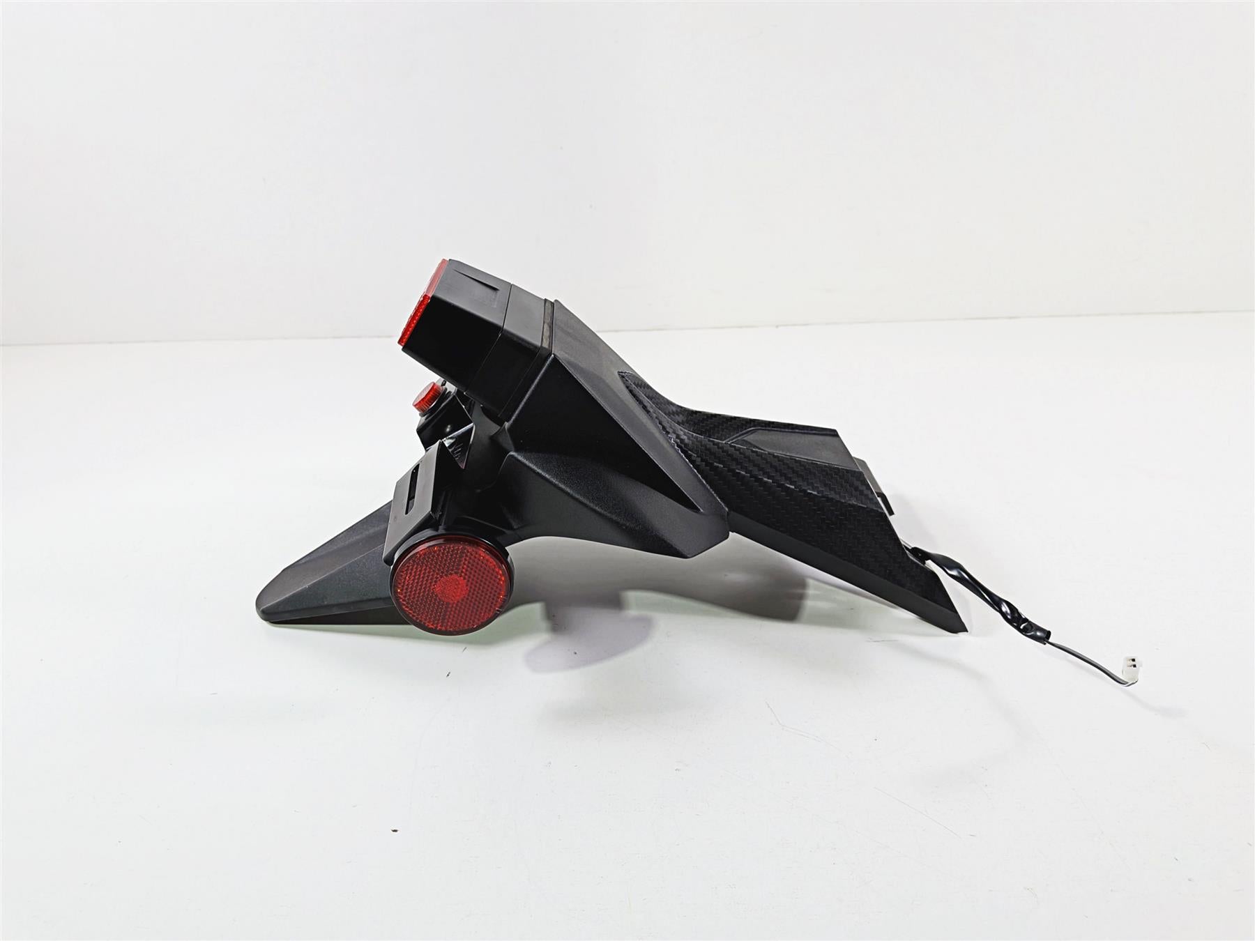 2024 Suzuki GSXR 600 Oem License Plate Holder Carrier 63113-14J01 {{ shop.shopifyCountryName }} - Mototech271
