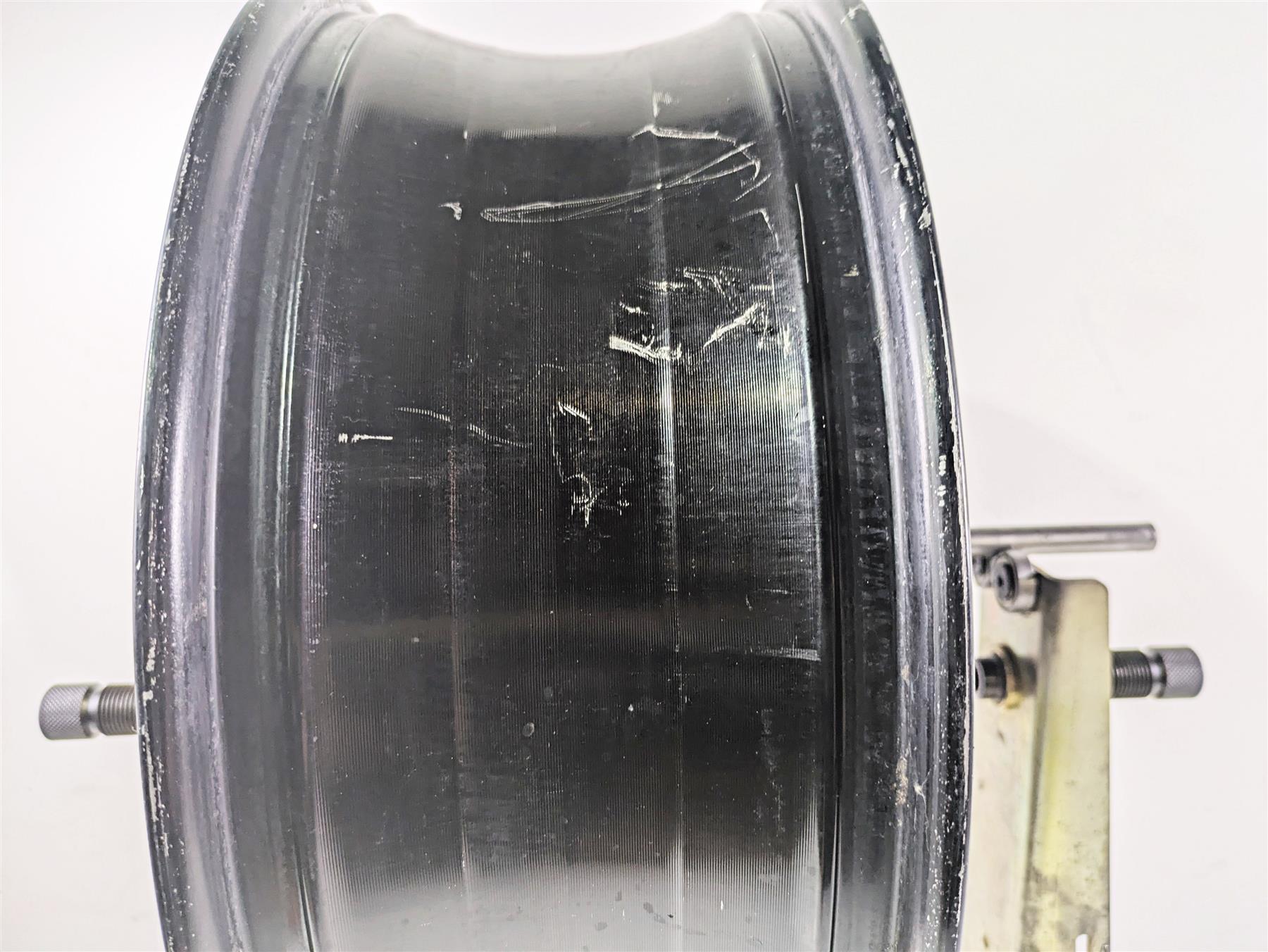 2006 Suzuki GSXR1000 K6 Straight Rear Wheel Rim 17x6 64111-41G00