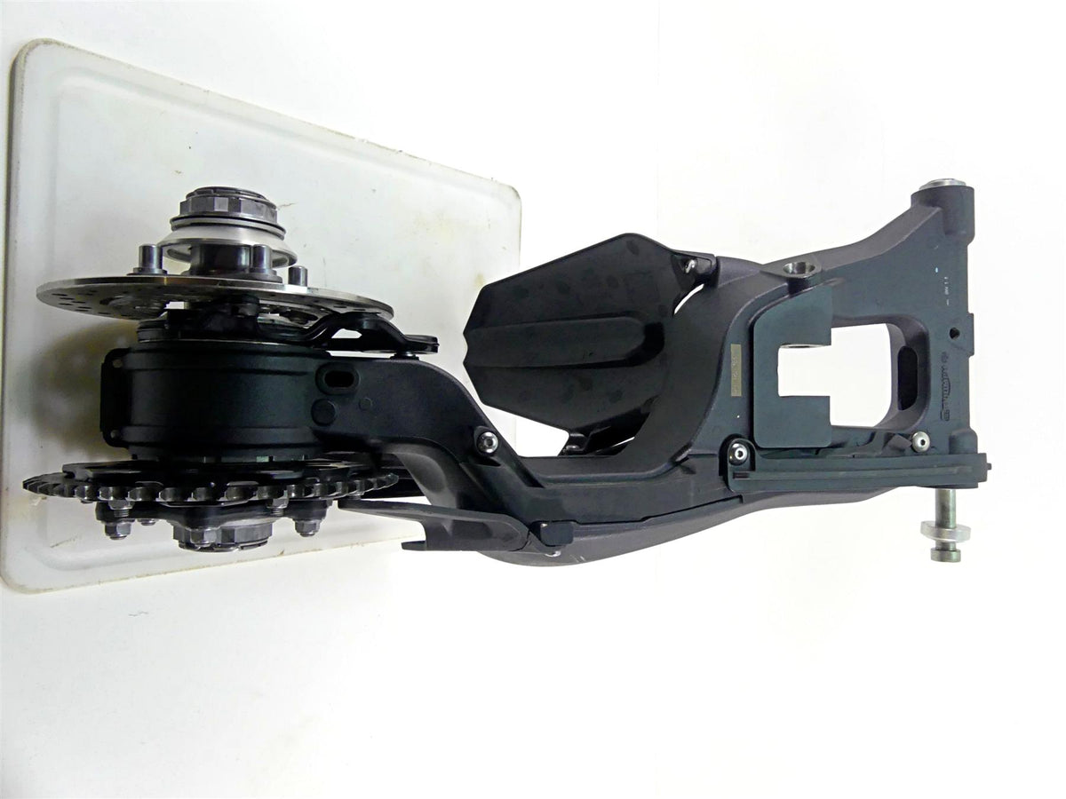 2022 Triumph Speed Triple 1200 RS Rear Swingarm Swing Arm & Axle T2050629 {{ shop.shopifyCountryName }} - Mototech271