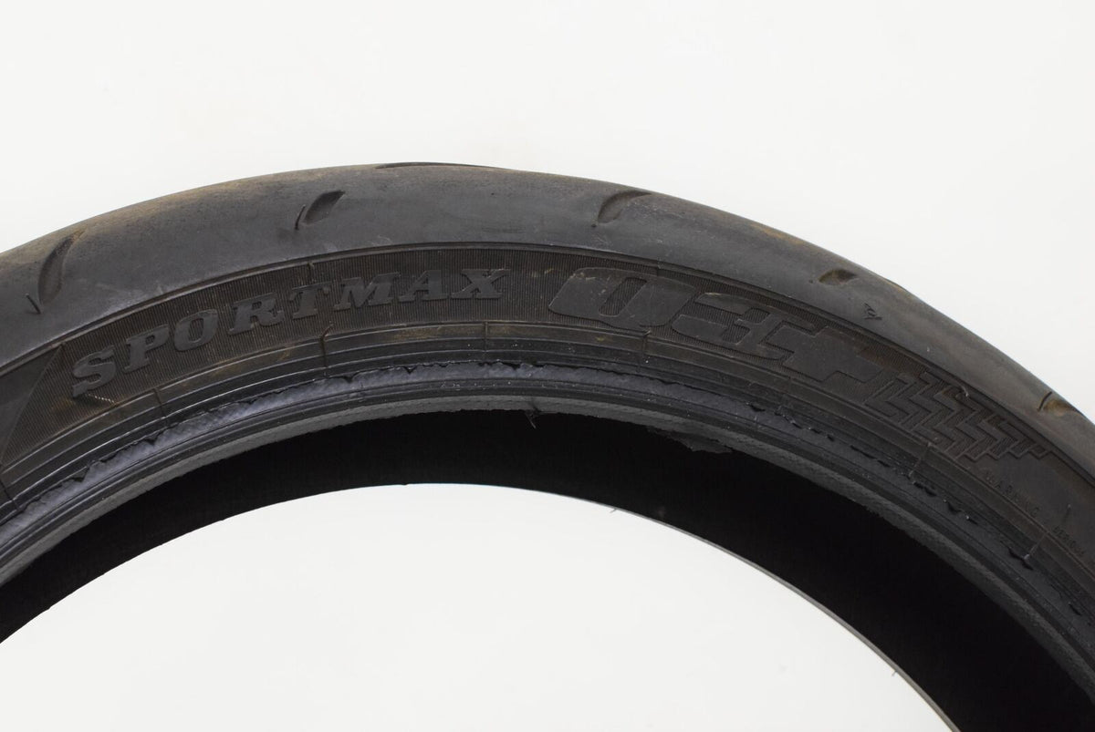 USED Front Tire DUNLOP Sportmax Q2+ 120/70-17 DOT1917 32SM90 {{ shop.shopifyCountryName }} - Mototech271