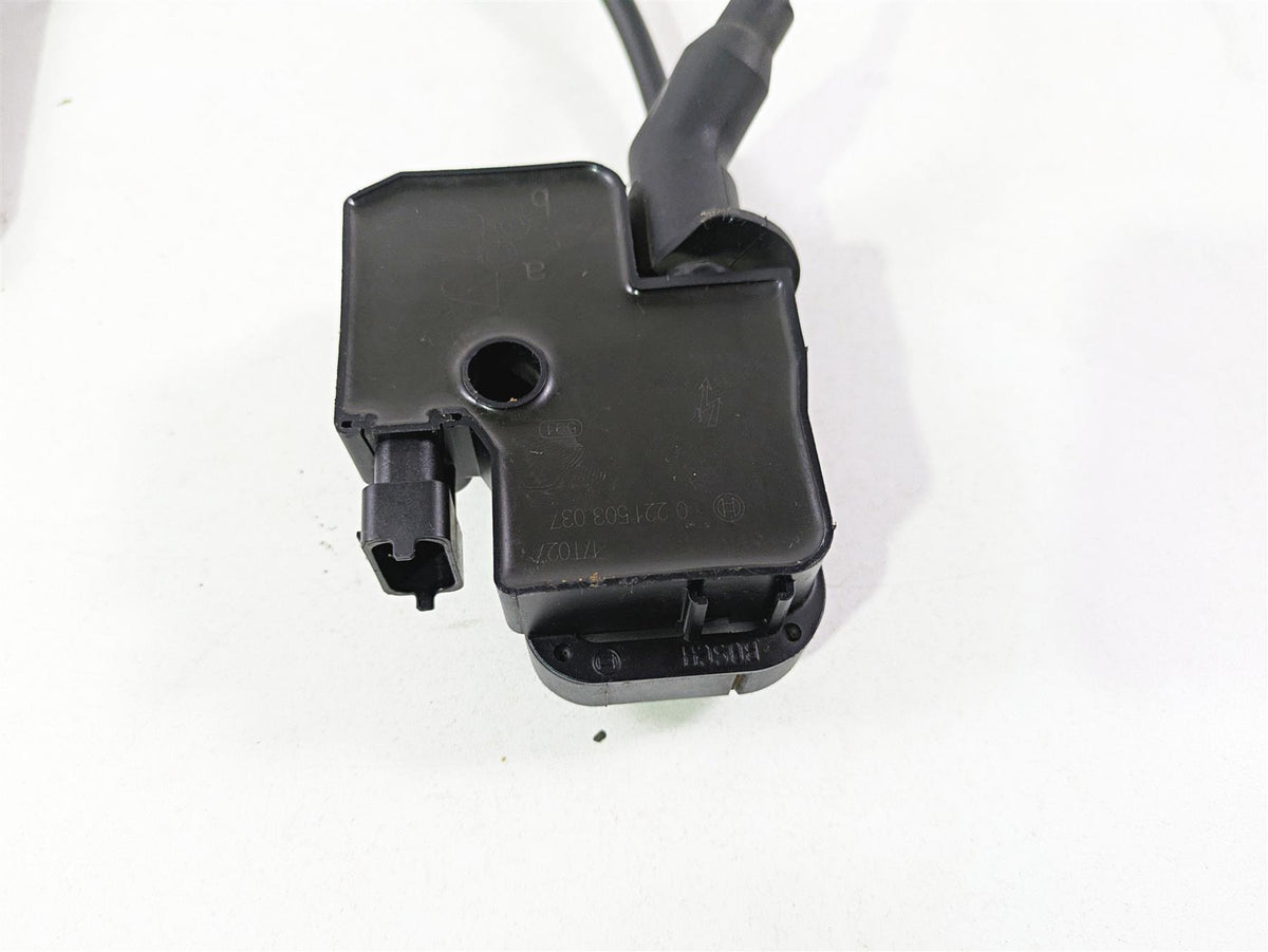 2017 Indian Chieftain Limited Ignition Coil & Wire Set 4010425 2876049 {{ shop.shopifyCountryName }} - Mototech271