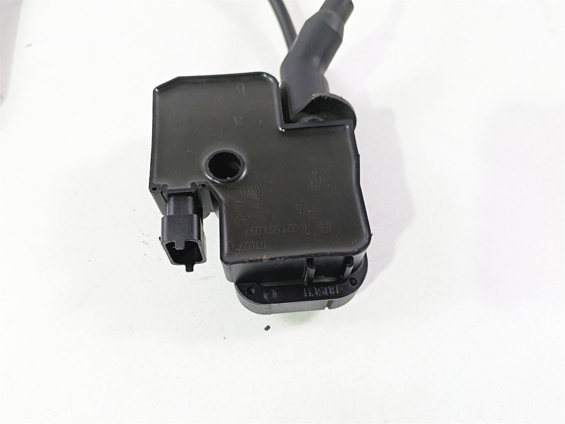 2017 Indian Chieftain Limited Ignition Coil & Wire Set 4010425 2876049 {{ shop.shopifyCountryName }} - Mototech271