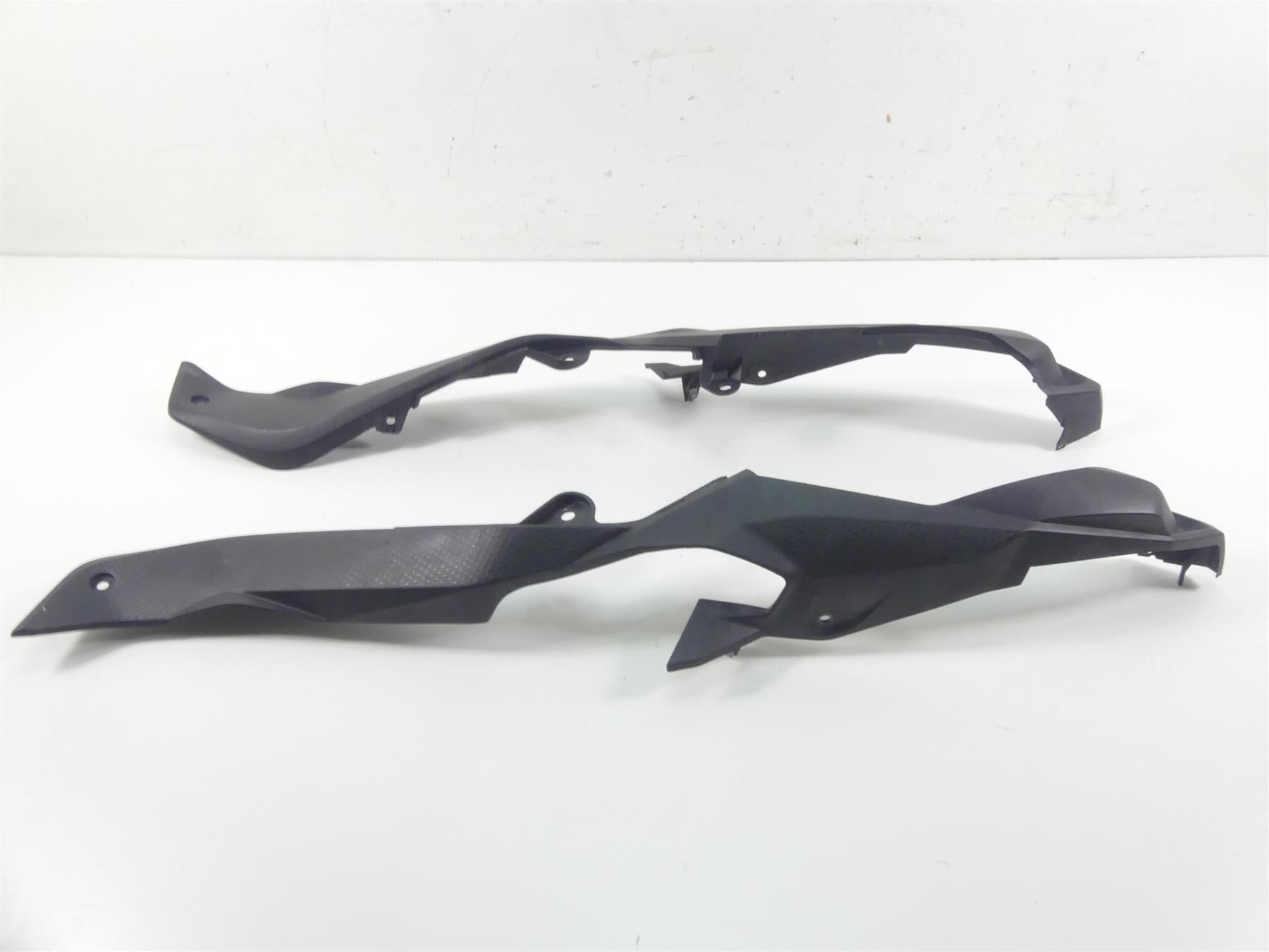 2016 BMW S1000XR K49 Lower Tail Side Fairing Cover Cowl Set 46627717027 {{ shop.shopifyCountryName }} - Mototech271