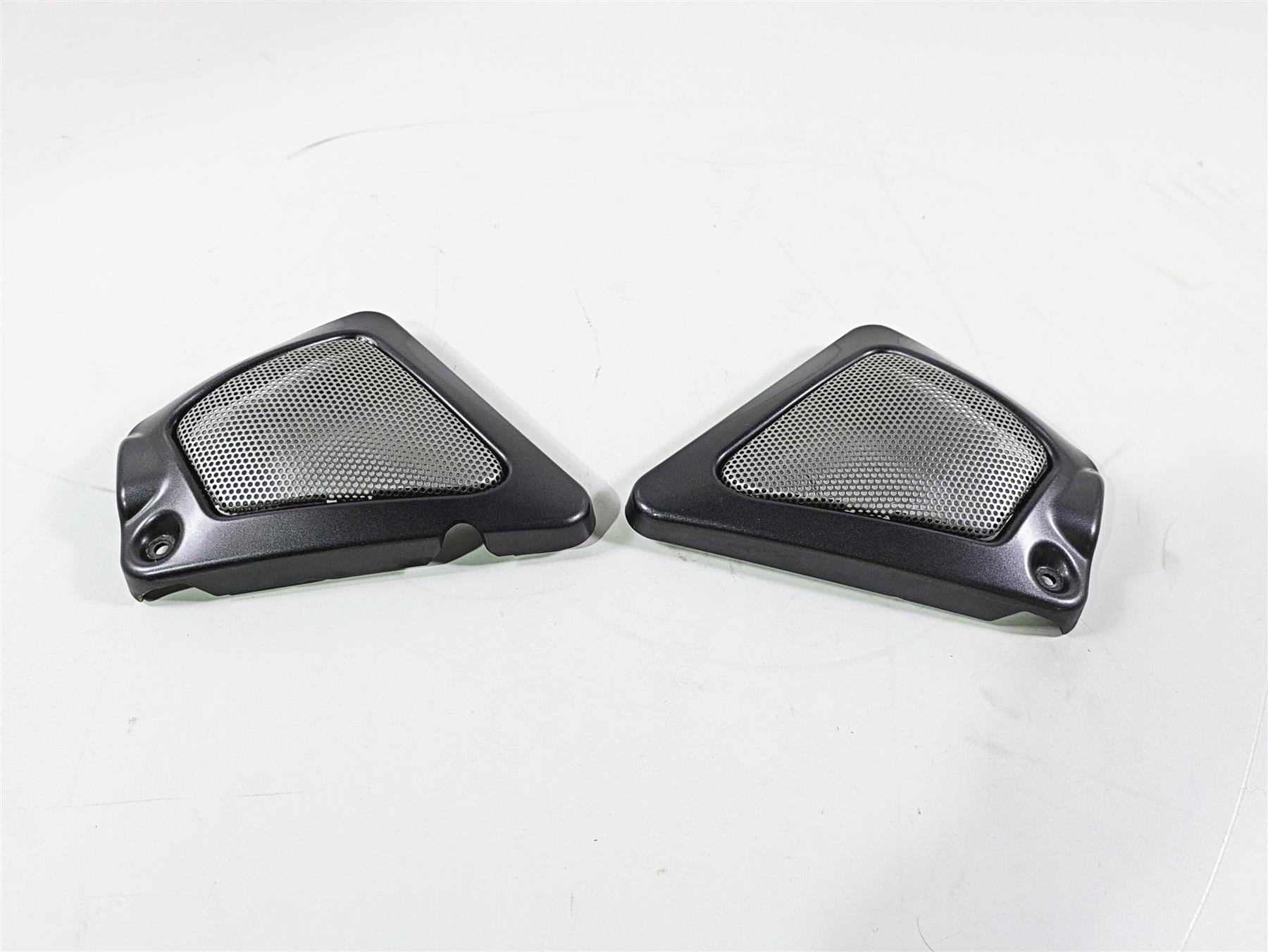 2016 Harley VRSCDX Night Rod Neck Cover Fairing Set 66297-07 66296-07 {{ shop.shopifyCountryName }} - Mototech271