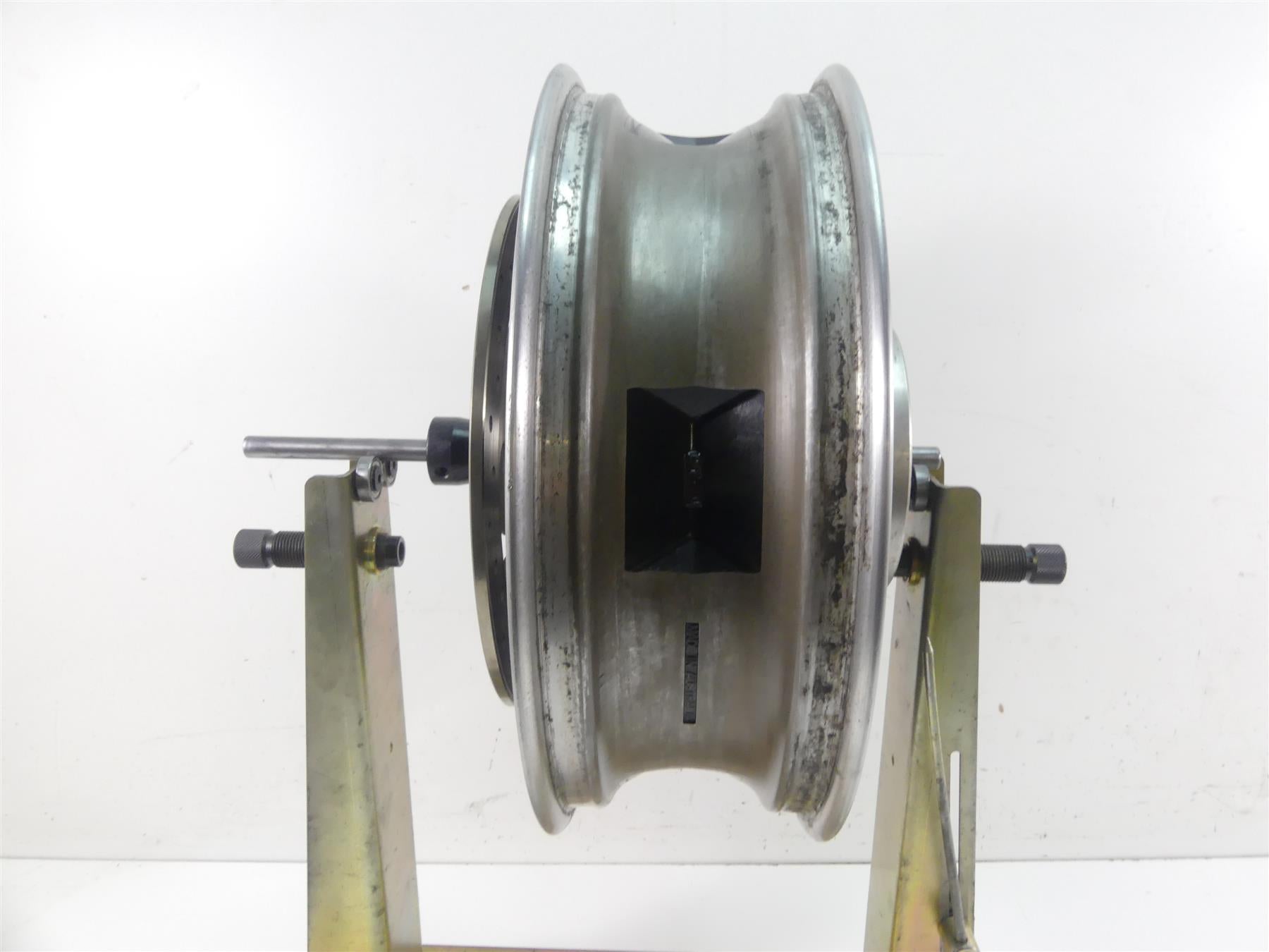 2013 Harley Touring FLTRX Road Glide Straight 16x5 Rear Wheel Rim 40900194 {{ shop.shopifyCountryName }} - Mototech271