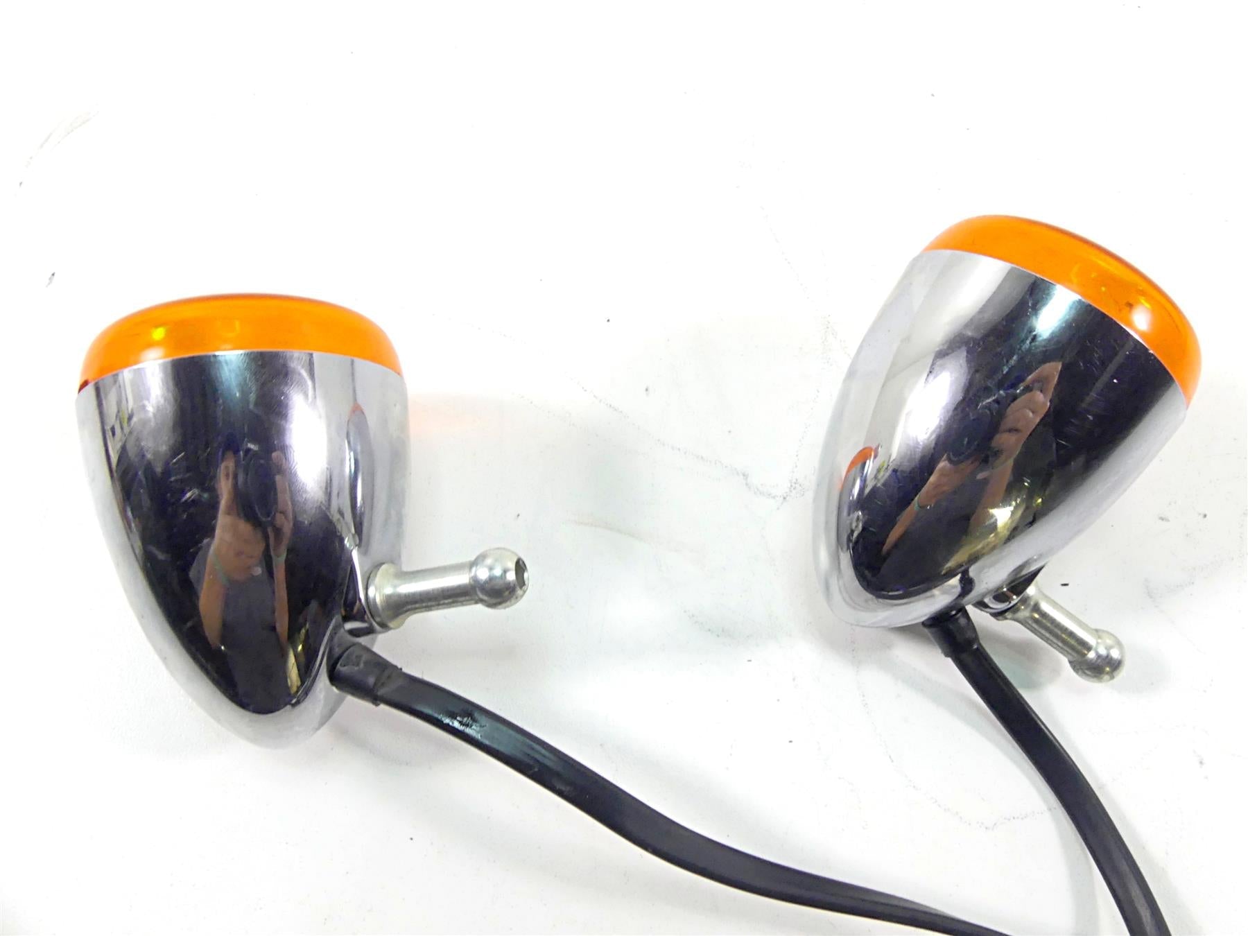 2005 Harley Sportster XL1200 C Front Turn Signal Blinker Set 68972-00 {{ shop.shopifyCountryName }} - Mototech271
