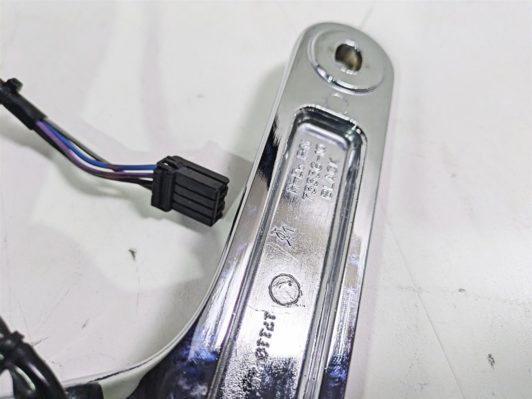2011 Harley Touring FLHTCUSE CVO E-Glide Front Spot Head Light Blinkers 69560-06 {{ shop.shopifyCountryName }} - Mototech271