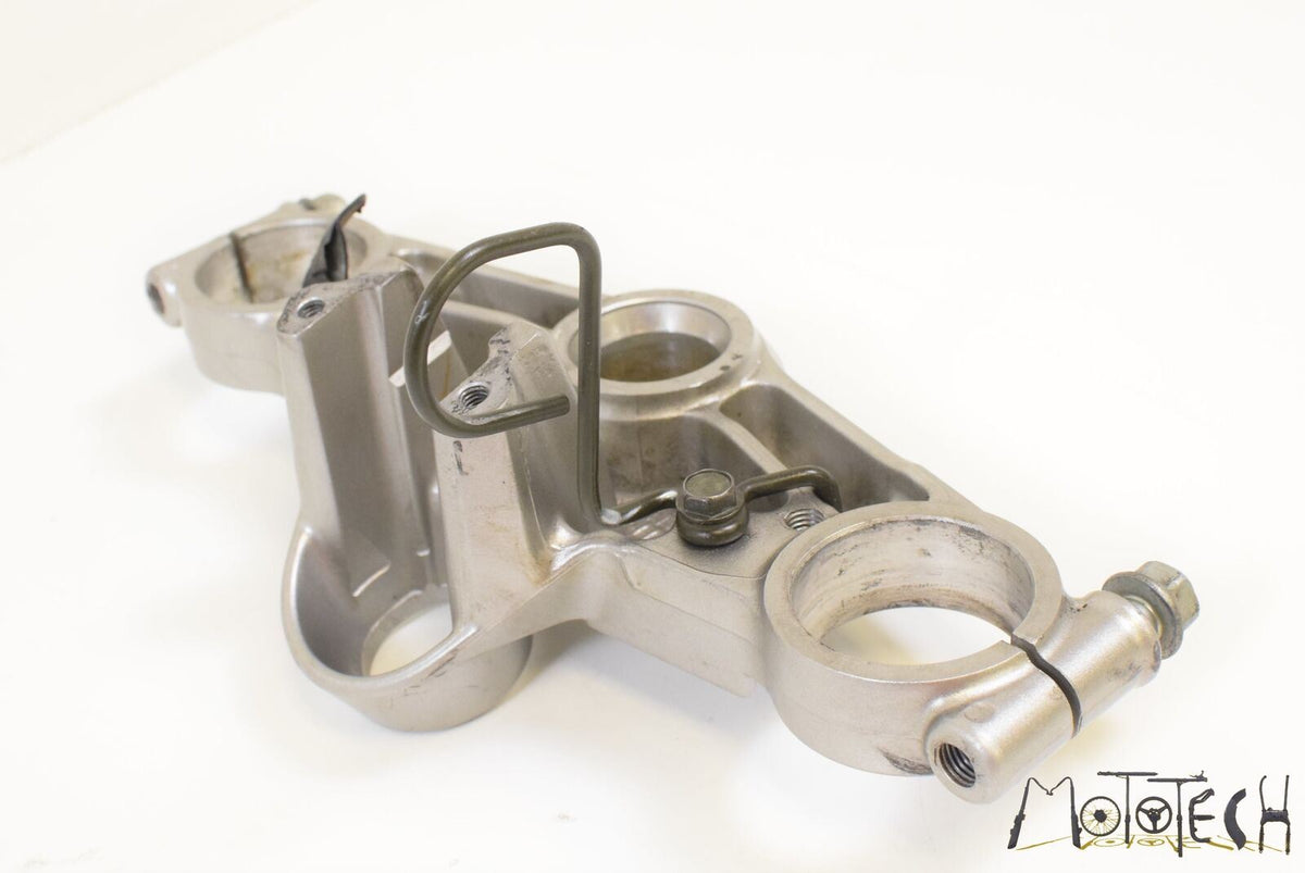 2005 Kawasaki ZZR1200 ZX1200 Ninja Upper Triple Tree Steering Clamp 44039-0007 {{ shop.shopifyCountryName }} - Mototech271