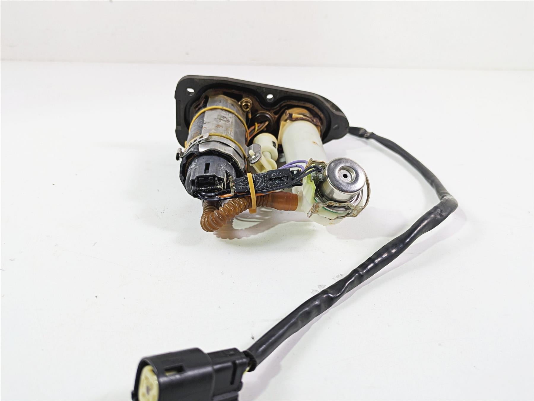 2007 Harley Sportster XL1200 C Fuel Gas Petrol Pump - For Parts 75268-07A {{ shop.shopifyCountryName }} - Mototech271