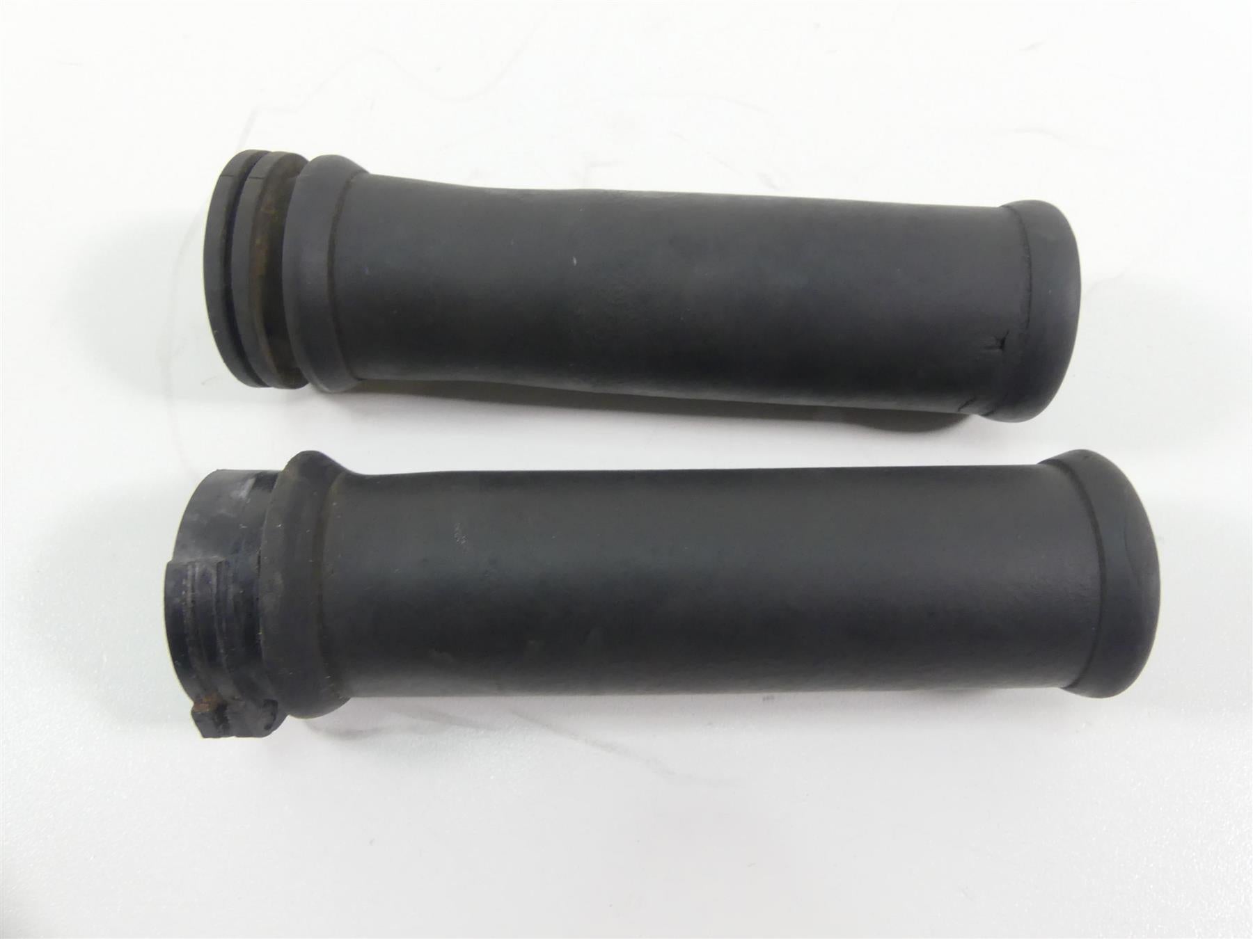2016 Harley FXDL Dyna Low Rider Handlebar Handle Bar Grip Set 56666-04 56667-04 {{ shop.shopifyCountryName }} - Mototech271