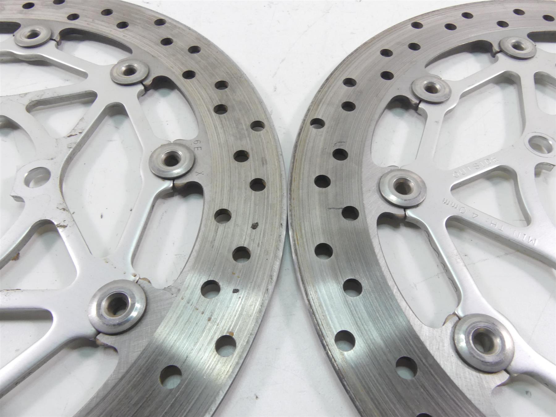 2017 Triumph Thruxton 1200 R Front Brembo Brake Rotor Disc Set T2022080 {{ shop.shopifyCountryName }} - Mototech271