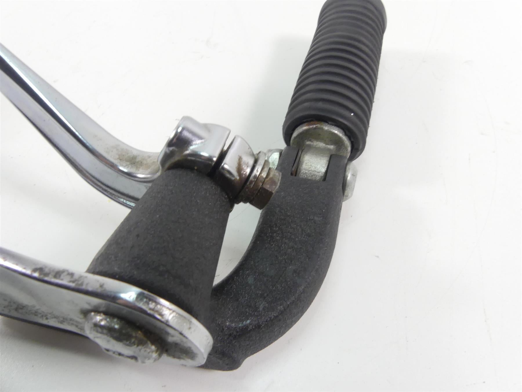 2014 Harley FXDF Dyna Fat Bob Front Left Fw Foot Peg & Shifter Set 33693-03 {{ shop.shopifyCountryName }} - Mototech271