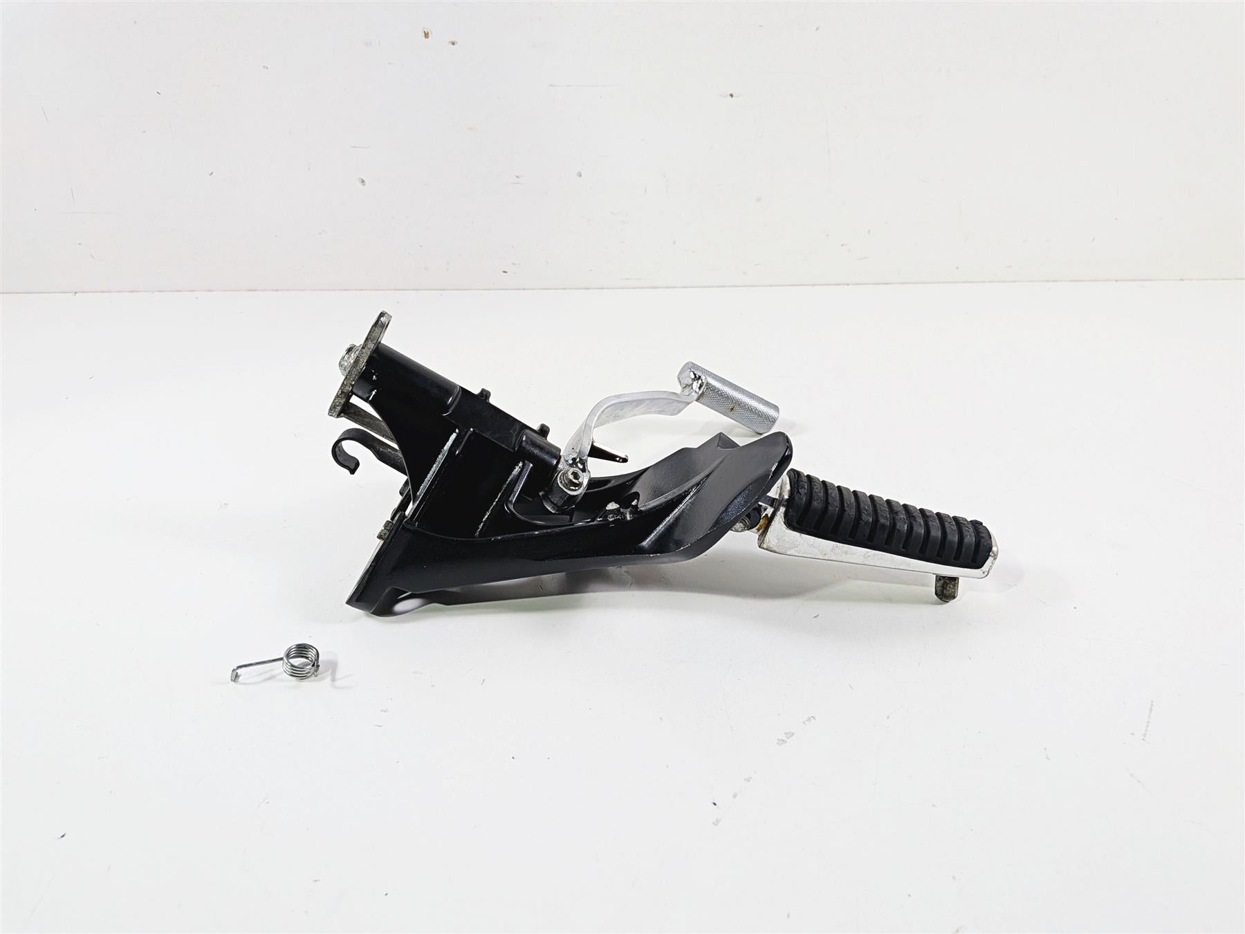 2014 Suzuki M109R VZR1800 Boulevard Right Front Footpeg Brake Pedal 43511-48G10 {{ shop.shopifyCountryName }} - Mototech271