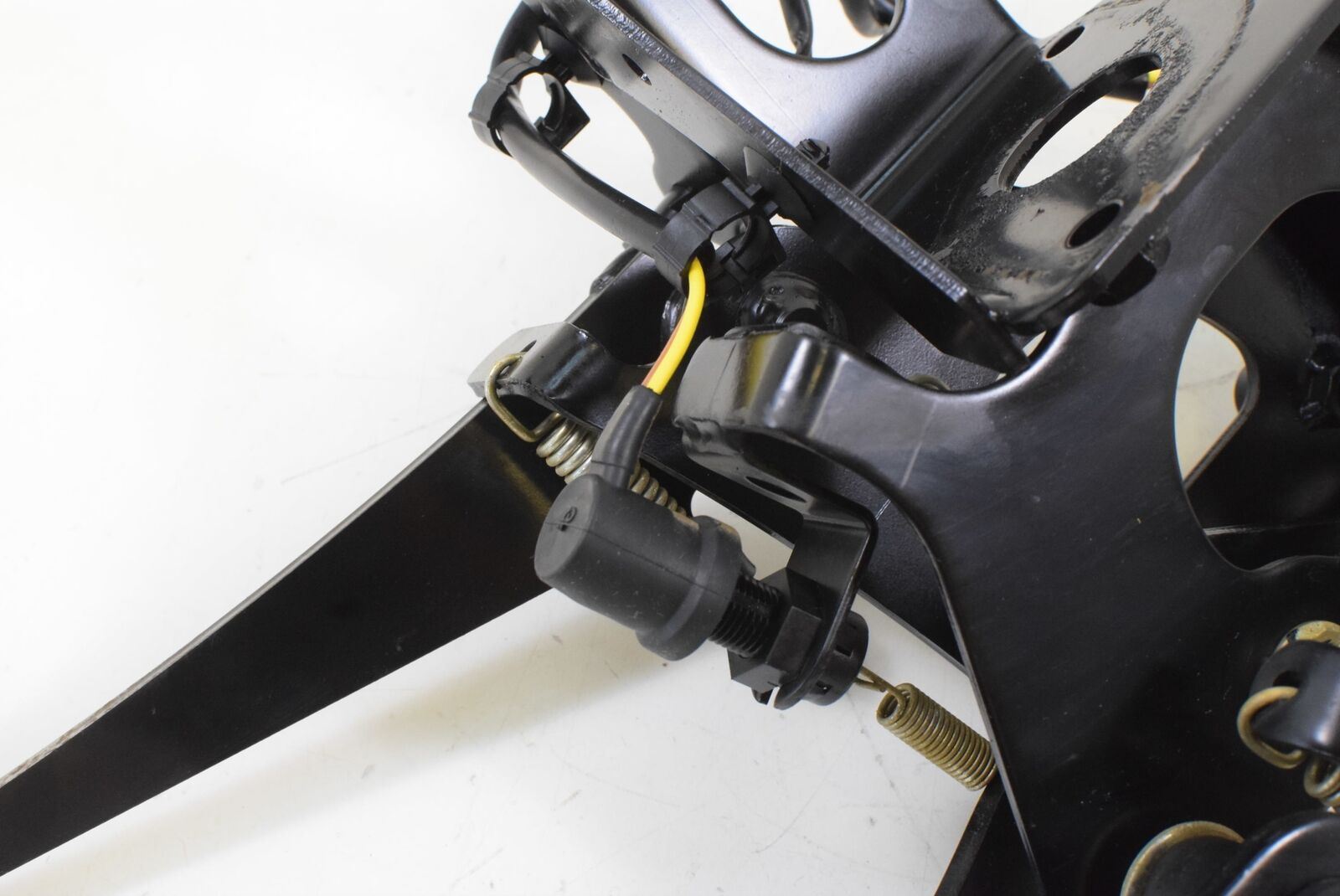 2016 Yamaha YXZ1000 R EPS Brake Clutch Accelerate Foot Pedal Set 2HC-F2548-11 {{ shop.shopifyCountryName }} - Mototech271