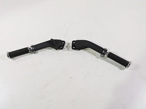2017 Harley Dyna FXDB Street Bob Rear Passenger Footpeg & Mount Set 33032-99