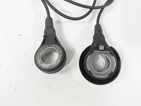 2010 Harley Touring FLHXSE CVO Street Glide Abs Brake Speed Sensor Set 40614-08 {{ shop.shopifyCountryName }} - Mototech271