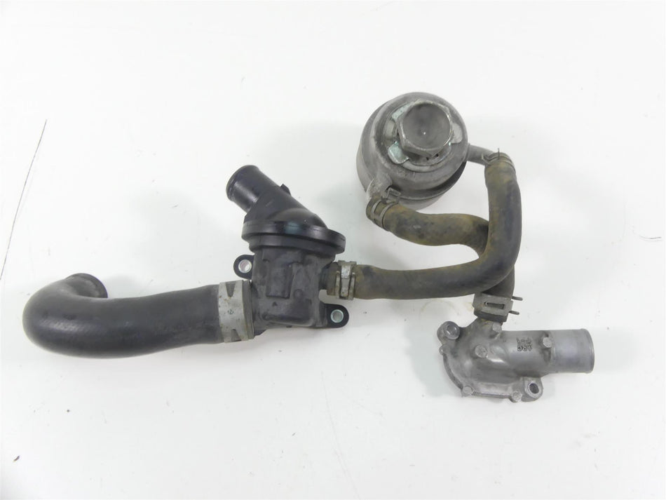 2015 Yamaha MT09 FZ09 Oil Cooler Assembly 1RC-13470-00-00 {{ shop.shopifyCountryName }} - Mototech271
