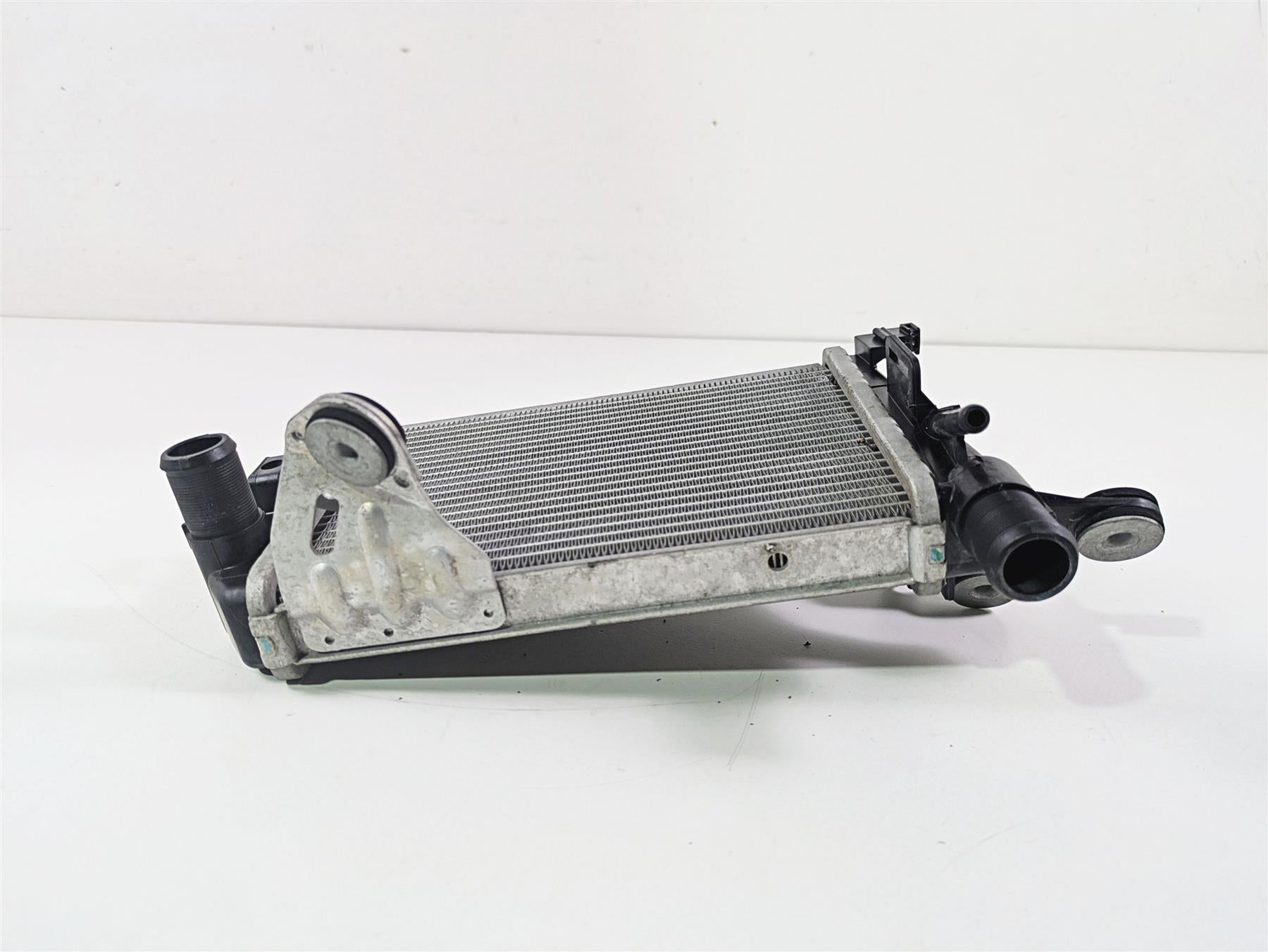 2016 BMW R1200RT K52 Left Radiator Cooler 17118546408 {{ shop.shopifyCountryName }} - Mototech271