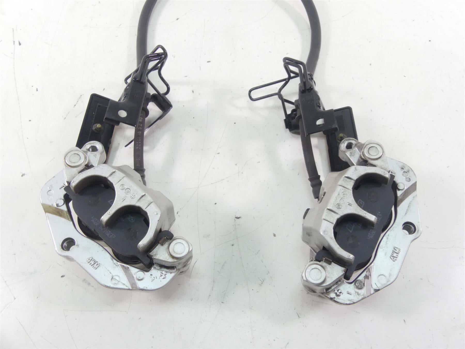 2001 Yamaha XV1600 Road Star Front Brake Caliper + Lines Set 4WM-2580U-00-00 {{ shop.shopifyCountryName }} - Mototech271
