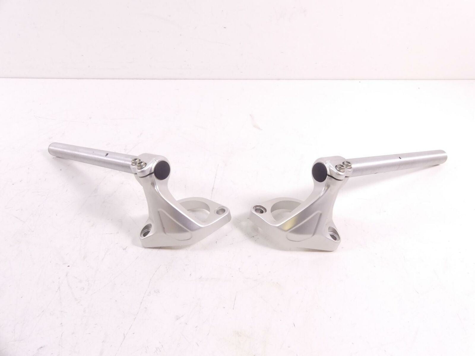 2019 Ducati Supersport 939 S Handlebar Clip On Handle Bar Set 36015581 36015571 {{ shop.shopifyCountryName }} - Mototech271