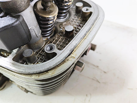 2004 BMW R1150GS R21 Right Cylinderhead Cylinder Head - Good Compression 7670534 {{ shop.shopifyCountryName }} - Mototech271