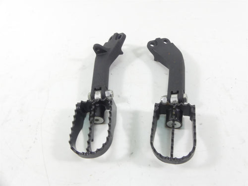 2016 Harley FXDLS Dyna Low Rider Rear Passenger Footpeg Foot Peg Set 49224-06A | Mototech271