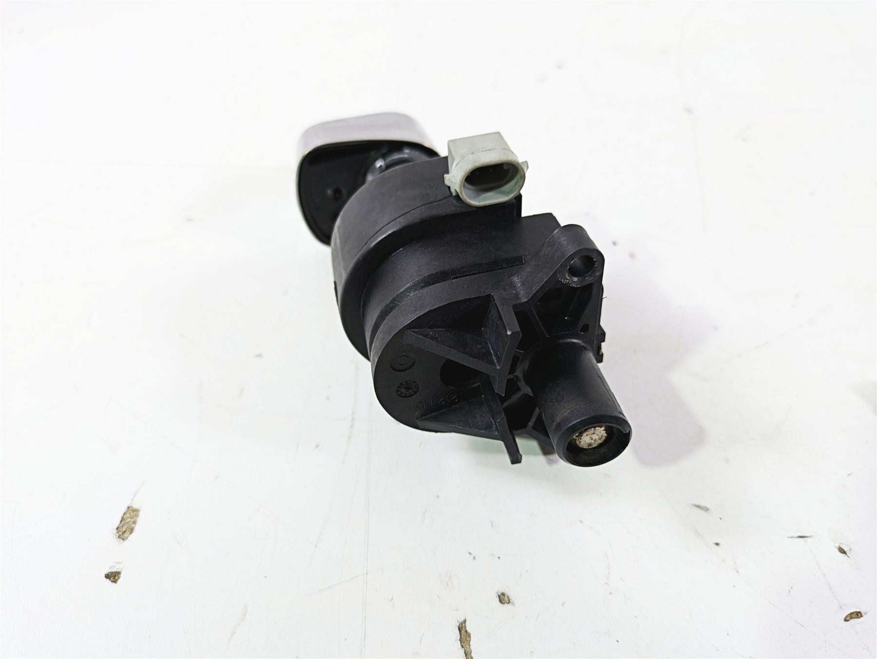 2016 Harley Touring FLTRX Road Glide Ignition Switch & Key READ 71400016B {{ shop.shopifyCountryName }} - Mototech271