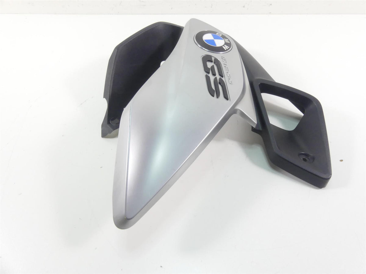 2013 BMW R1200GS GSW K50 Right Side Fuel Tank Grill Cover Fairing 46638533660 {{ shop.shopifyCountryName }} - Mototech271