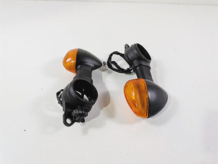2009 Yamaha VMX17 V-Max 1700 Front Blinker Turn Signal Set 2S3-83310-10-00-Mototech271