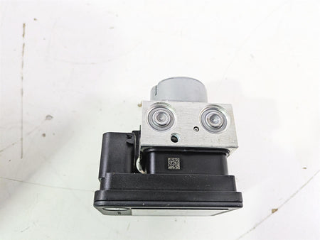 2019 Triumph Speed Triple RS 1050 Abs Brake Pump Module Unit T2029204 {{ shop.shopifyCountryName }} - Mototech271