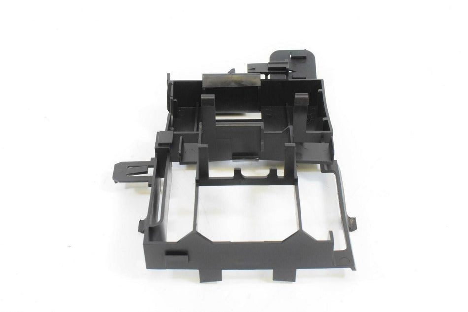 2007 Harley VRSCX V-Rod All Electric Plastic Holder Carrier Set get off part {{ shop.shopifyCountryName }} - Mototech271