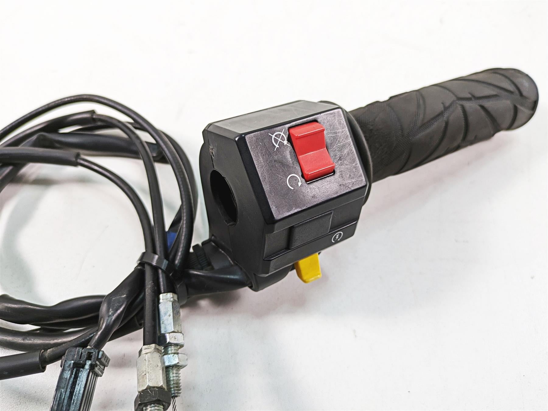2008 Buell 1125 R Right Hand Start Stop Control Switch + Throttle N0158.TA {{ shop.shopifyCountryName }} - Mototech271