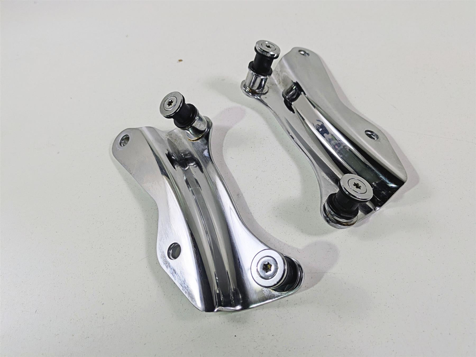 2021 Harley Touring FLTRX Road Glide 4-Point Hardware Dockings Set 52300353 {{ shop.shopifyCountryName }} - Mototech271