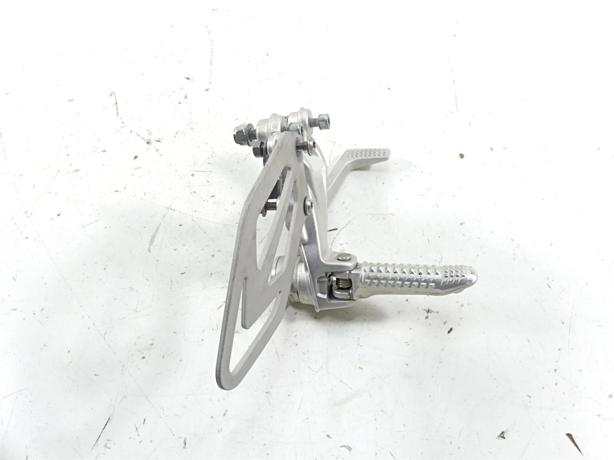 2018 BMW S1000RR K46 Right Foot Peg Set & Brake Ped Pedal 46718559066 {{ shop.shopifyCountryName }} - Mototech271