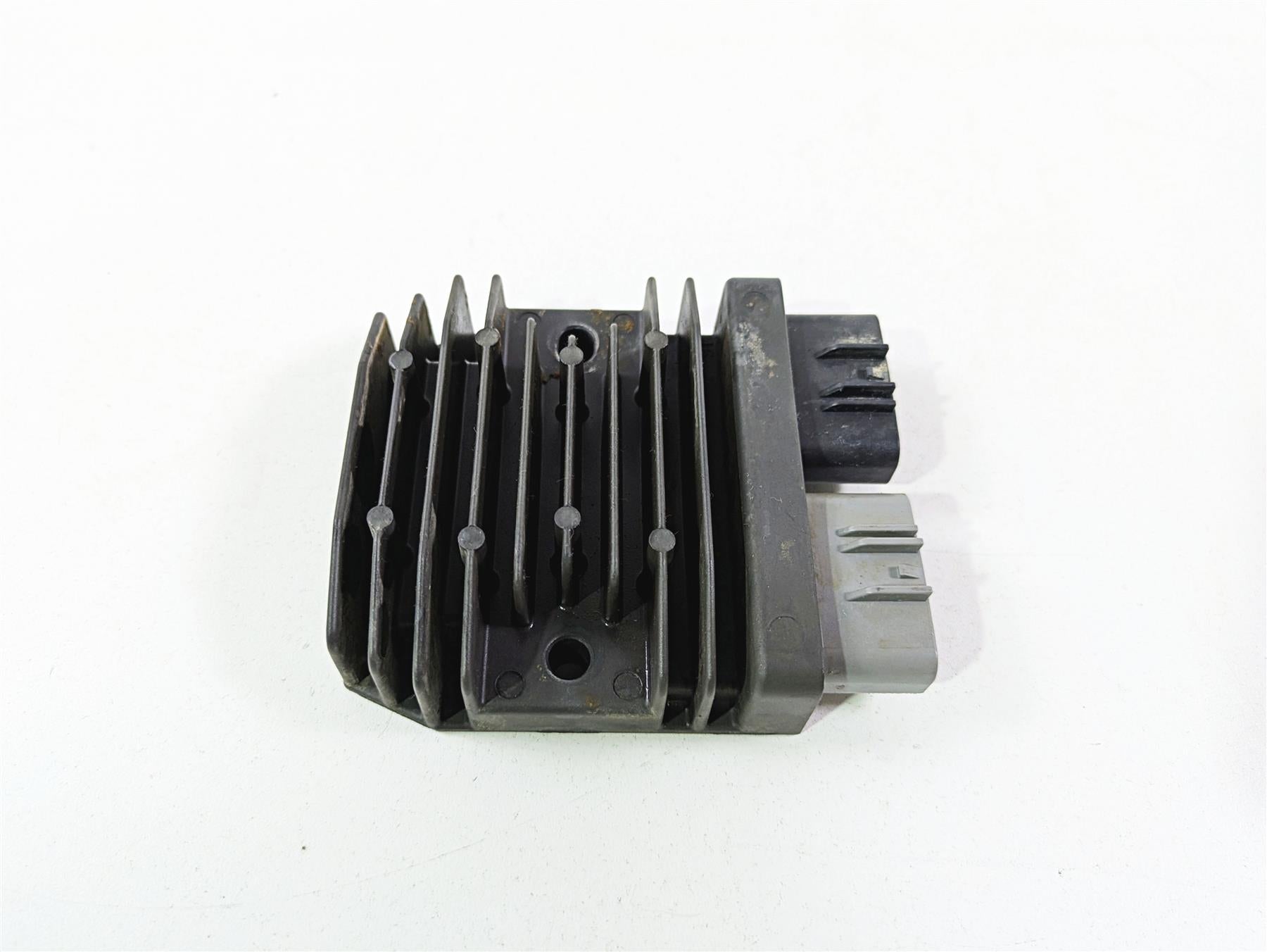 2017 BMW R1200 GS K50 Rectifier Voltage Regulator FH020AB 12318523367 {{ shop.shopifyCountryName }} - Mototech271