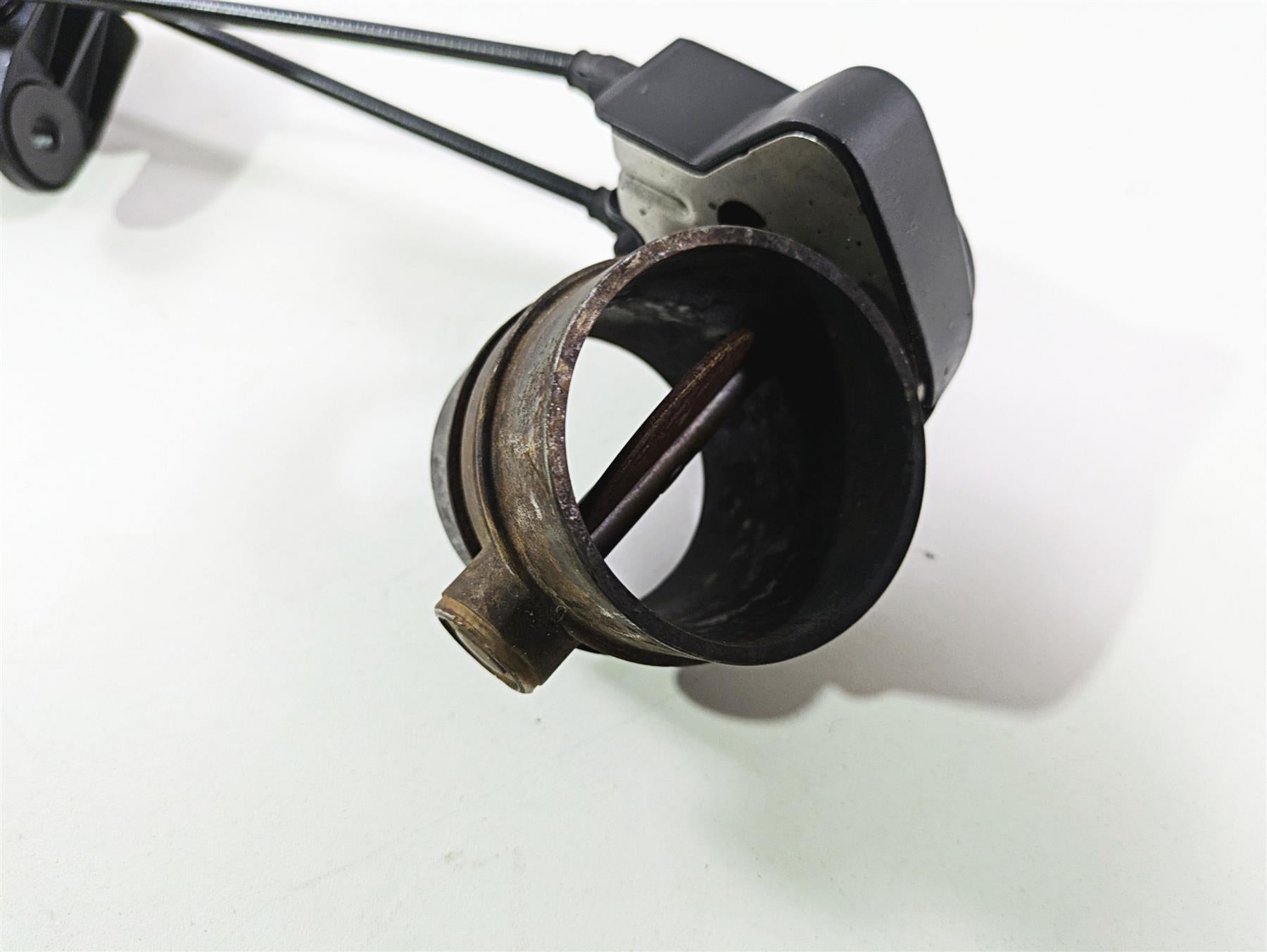 2010 BMW R1200RT K26 Exhaust Valve Flap & Servo Motor 18128521881 18128546552 {{ shop.shopifyCountryName }} - Mototech271