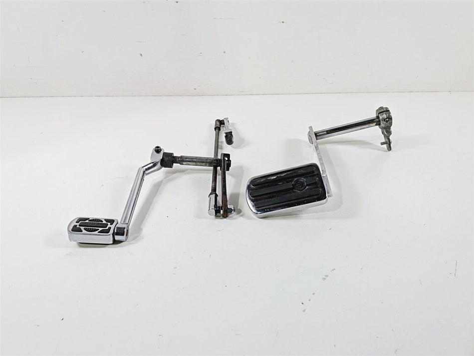 1993 Harley Touring FLHTCU Electra Glide Chrome Shifter & Brake Pedal 33895-82E {{ shop.shopifyCountryName }} - Mototech271