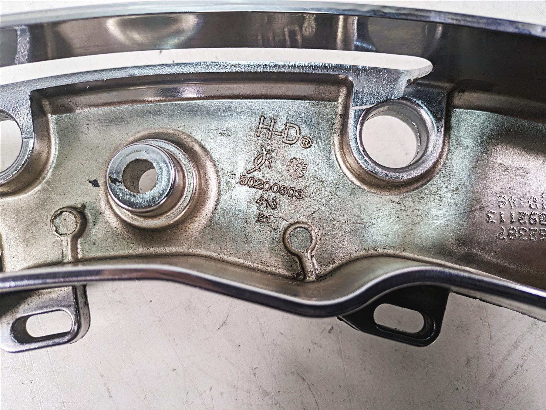 2014 Harley Touring FLHTK Electra Glide Left Saddlebag Support Mount 90200503 {{ shop.shopifyCountryName }} - Mototech271