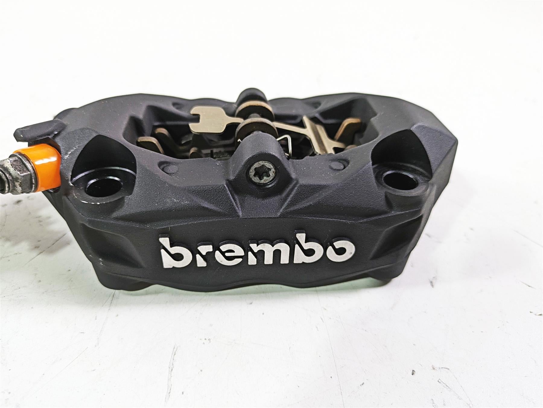2014 BMW R1200 RT RTW K52 Brembo Front Brake Caliper Set 34118556205 {{ shop.shopifyCountryName }} - Mototech271
